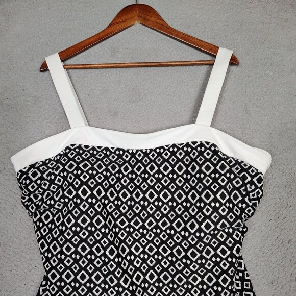 Miraclesuit Swimsuit Women 24W Black White Trim Diamond Print One-Piece Beach - Picture 6 of 11